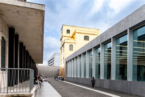 mostre milano fondazione prada|sedi milano prada.